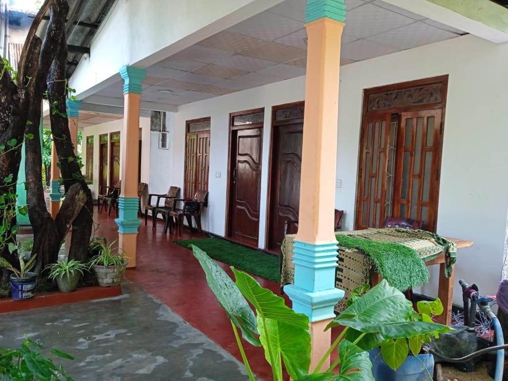 Nr Villa Nilaveli Exterior photo