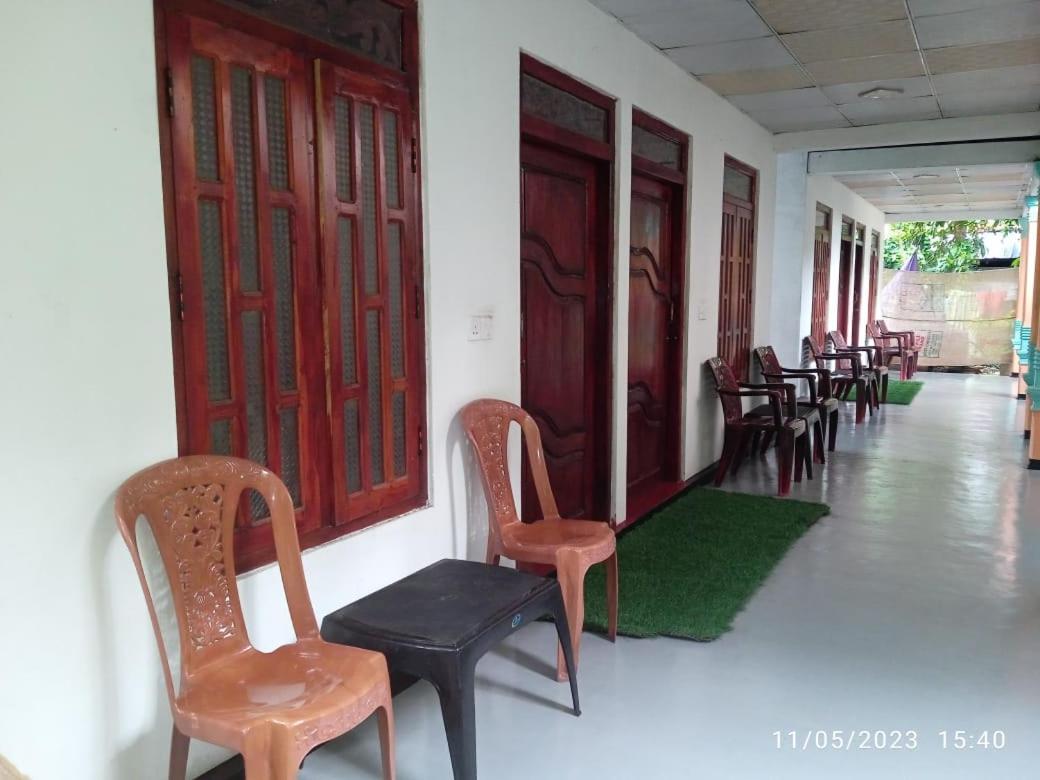 Nr Villa Nilaveli Exterior photo